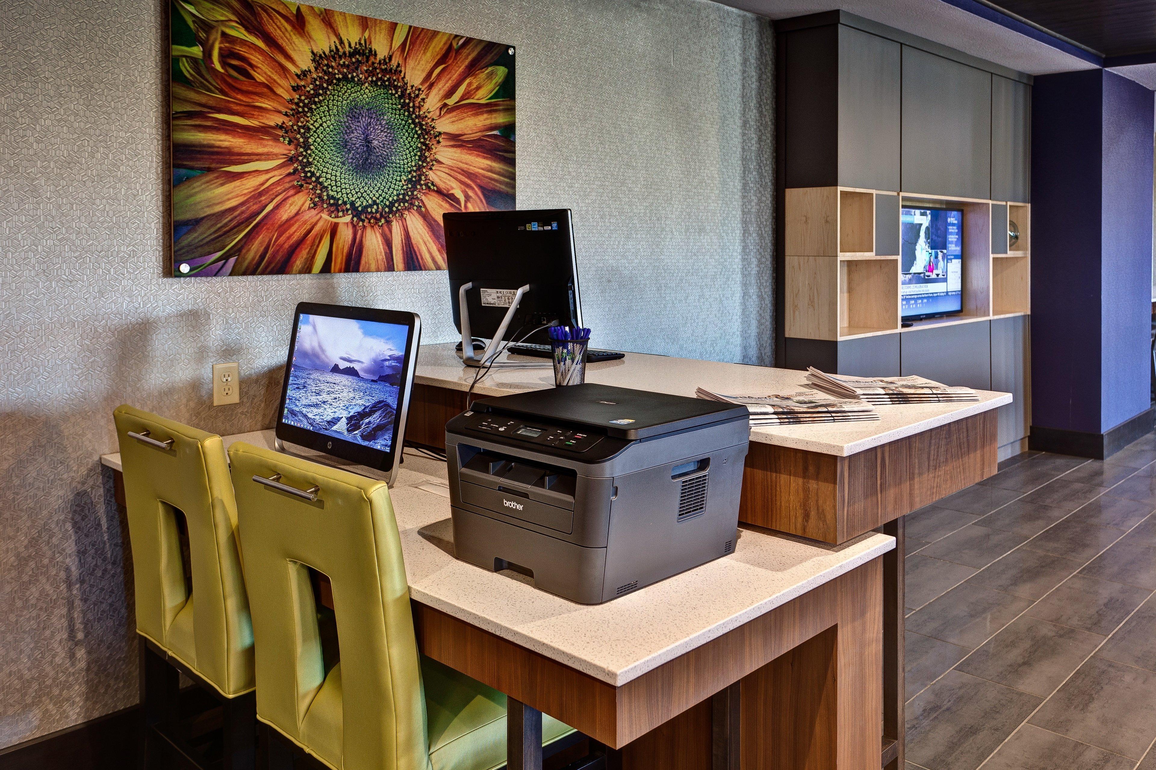 Holiday Inn Express Hutchison By Ihg Hutchinson Extérieur photo
