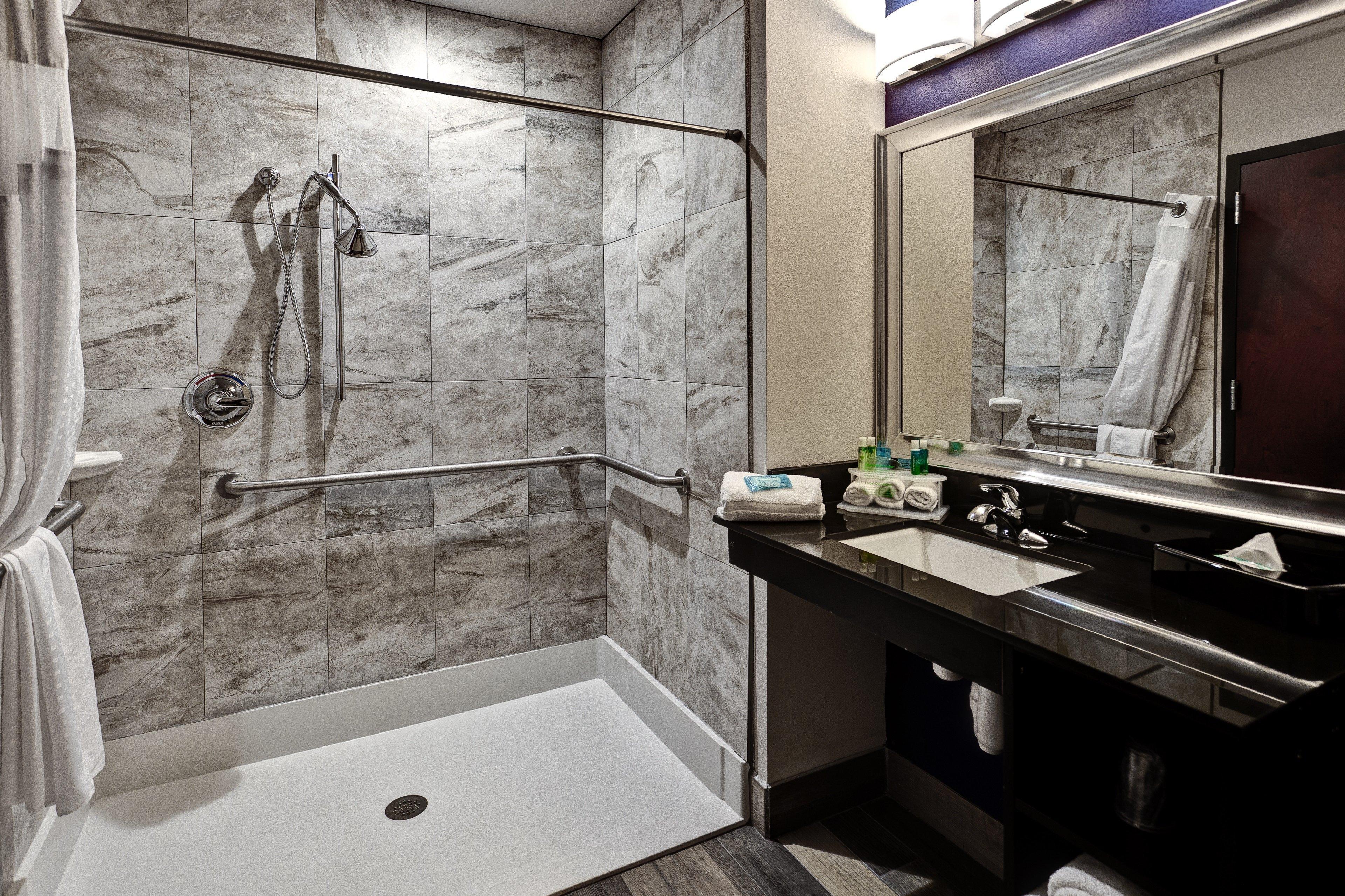 Holiday Inn Express Hutchison By Ihg Hutchinson Extérieur photo
