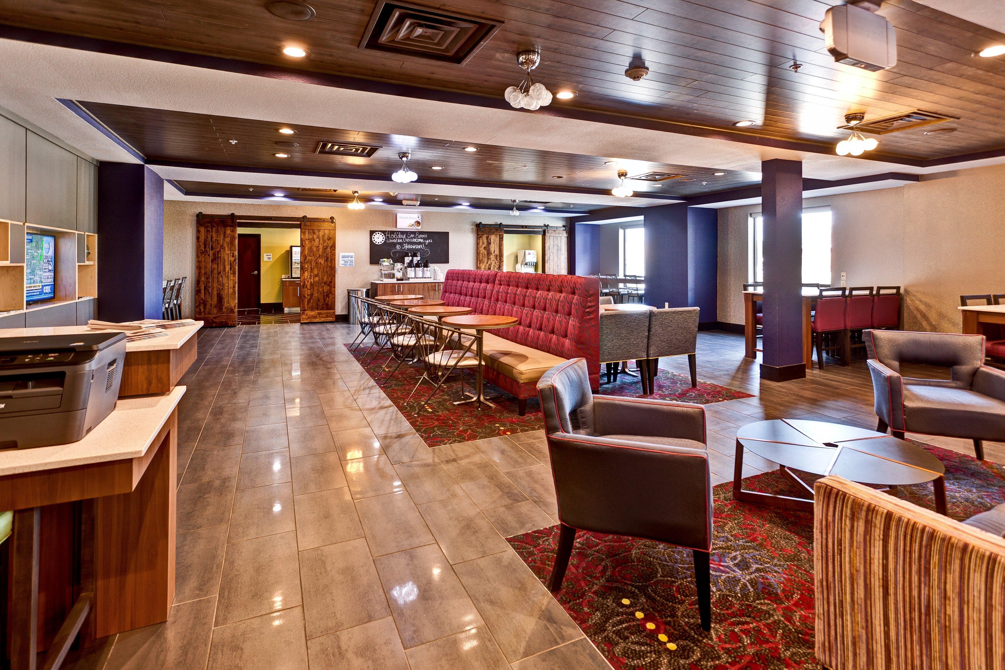 Holiday Inn Express Hutchison By Ihg Hutchinson Extérieur photo