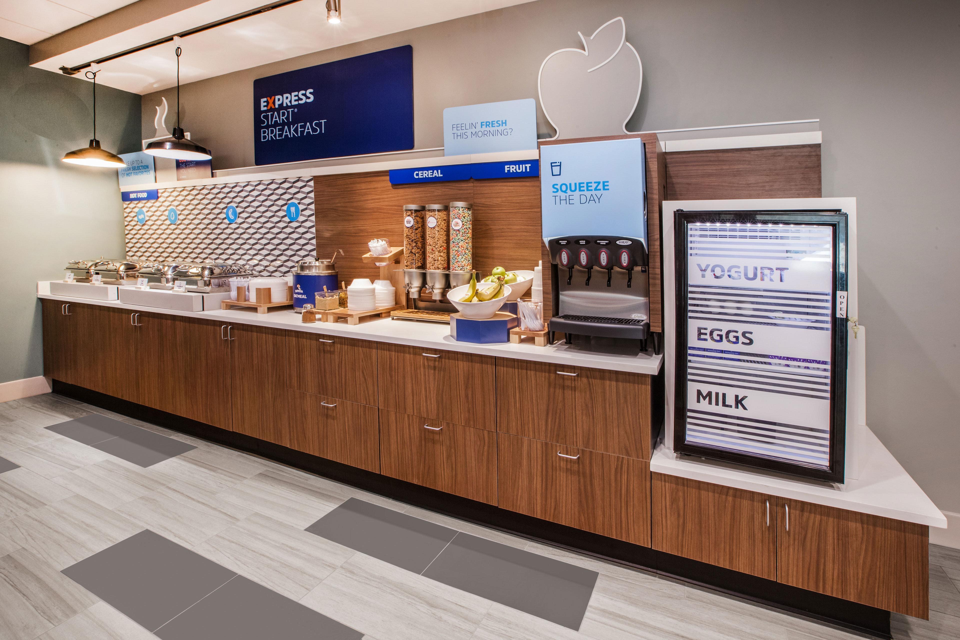 Holiday Inn Express Hutchison By Ihg Hutchinson Extérieur photo